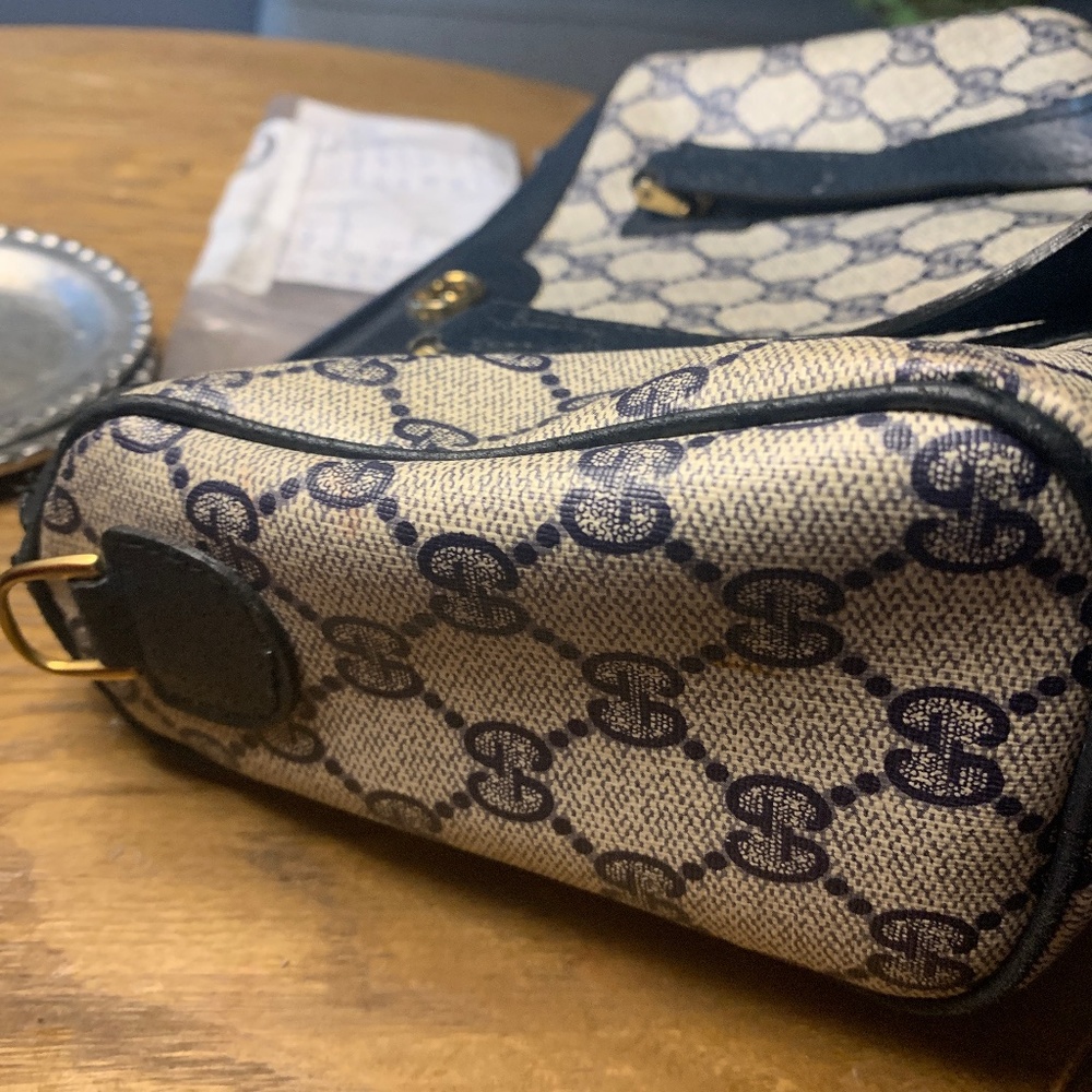 Gucci bag excellent condition - Picture 3 of 4